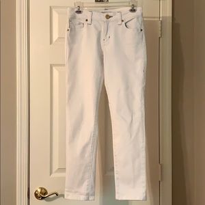 CAbi WHITE SLIM LEG JEANS